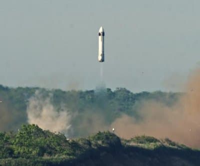 Thumbnail for Honda's 20-Foot Rocket Lands 1 Foot Off Target in Japan