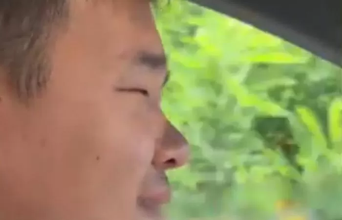 Thumbnail for Xiaomi SU7's Driver Alert System Mistakes Small-Eyed Drivers for Dozing Off